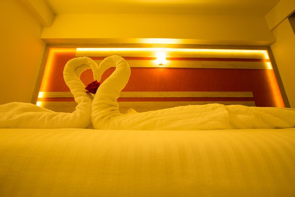 Hotel Radha Prasad Erode Zimmer foto